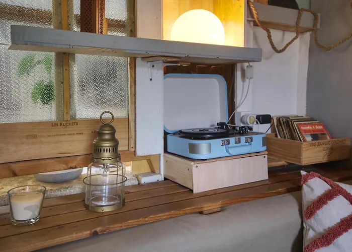 Lägenhet La Nimoise Avec Clim Nîmes