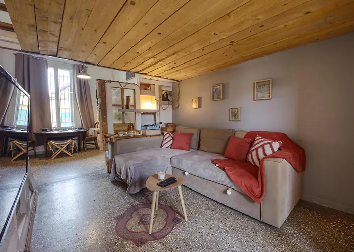 Lägenhet La Nimoise Avec Clim *